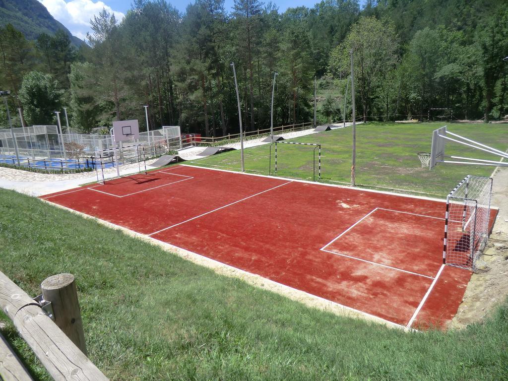 Camping L'Espelt La Pobla de Lillet Ngoại thất bức ảnh