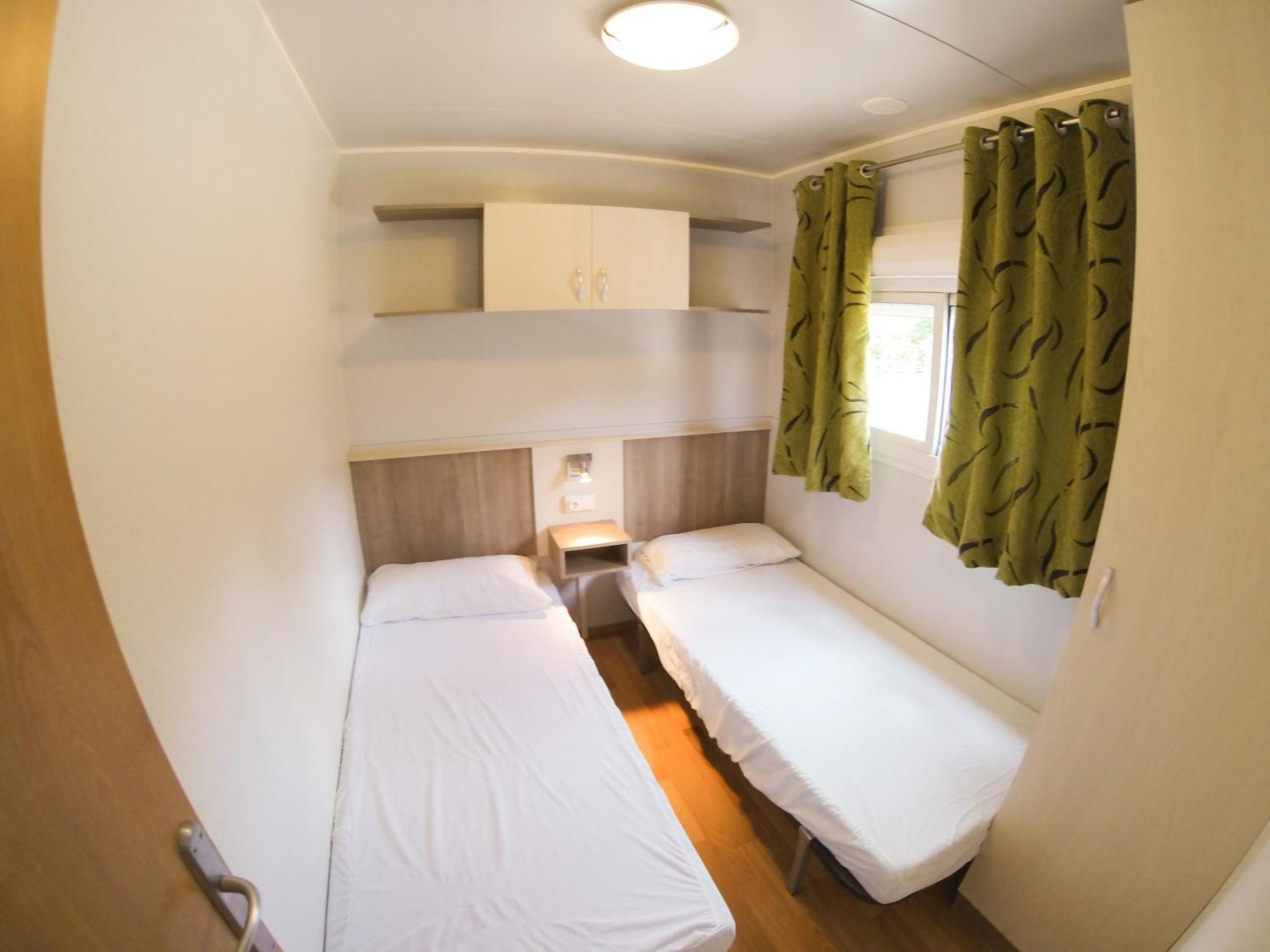 Camping L'Espelt La Pobla de Lillet Phòng bức ảnh