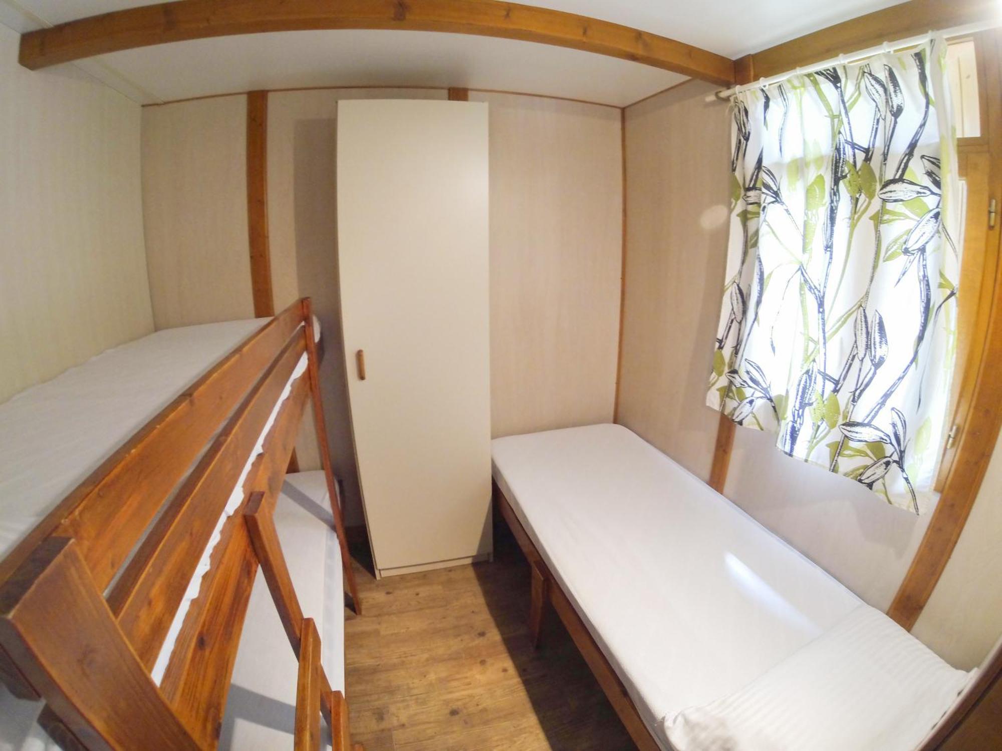Camping L'Espelt La Pobla de Lillet Phòng bức ảnh