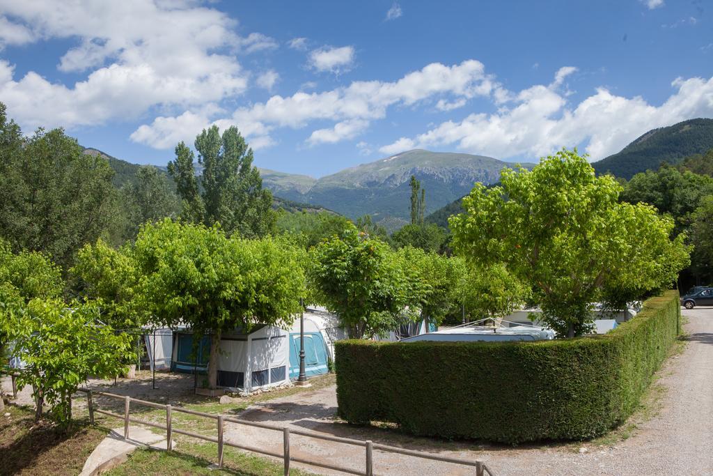 Camping L'Espelt La Pobla de Lillet Ngoại thất bức ảnh