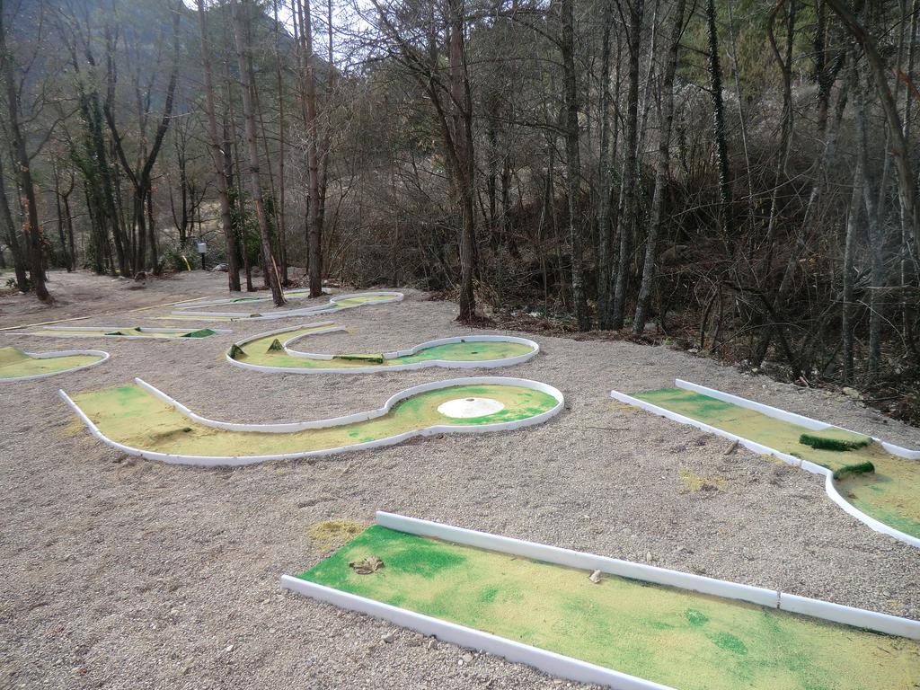 Camping L'Espelt La Pobla de Lillet Ngoại thất bức ảnh